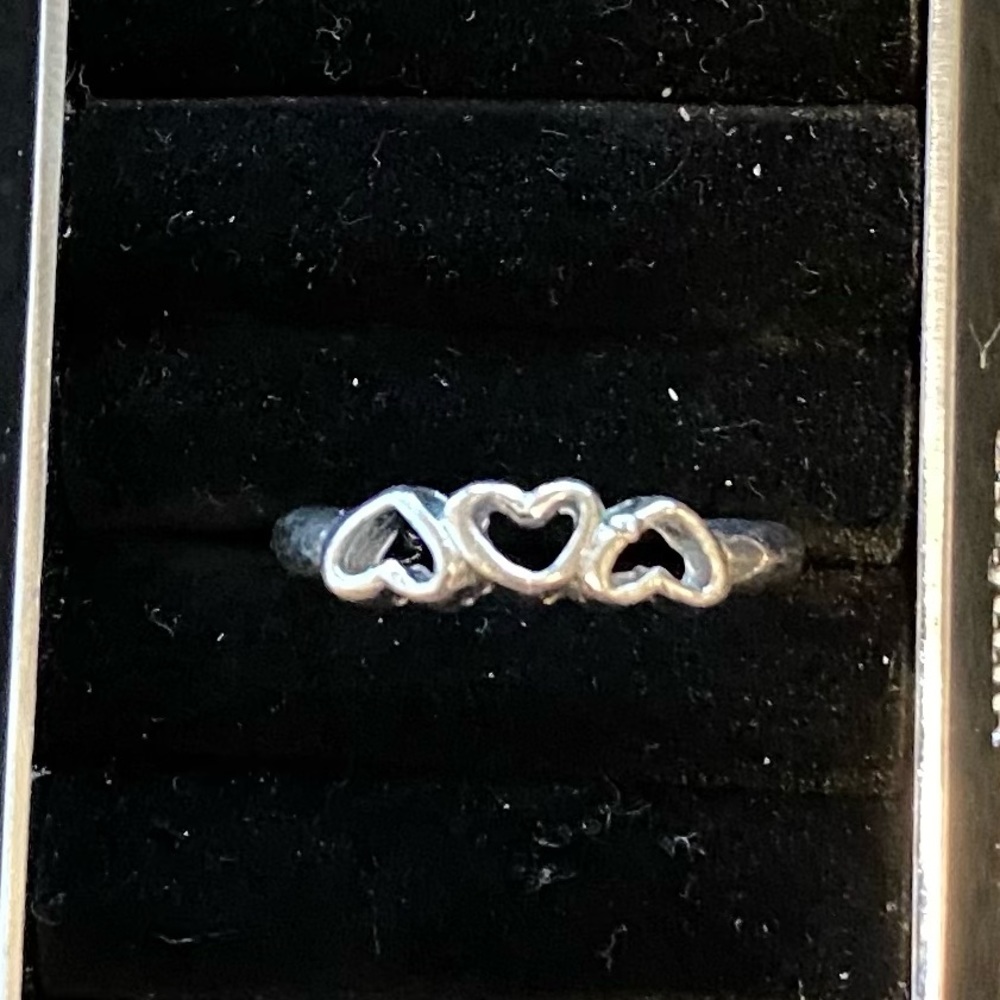 💍 Small Heart Ring with Open Back - Size 3